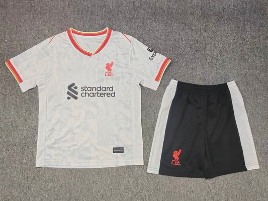 Liverpool Borta 25